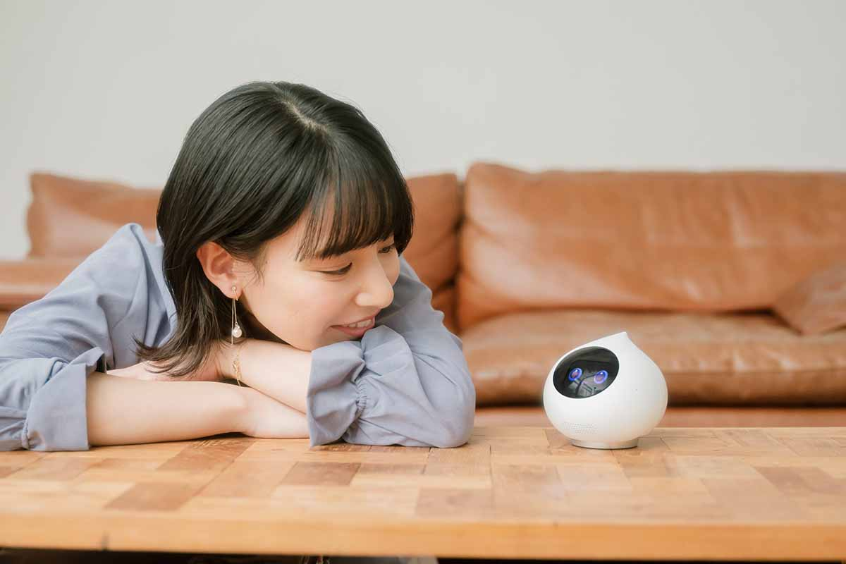 会話ロボット「Romi」（ロミィ）のディープラーニング技術とは？